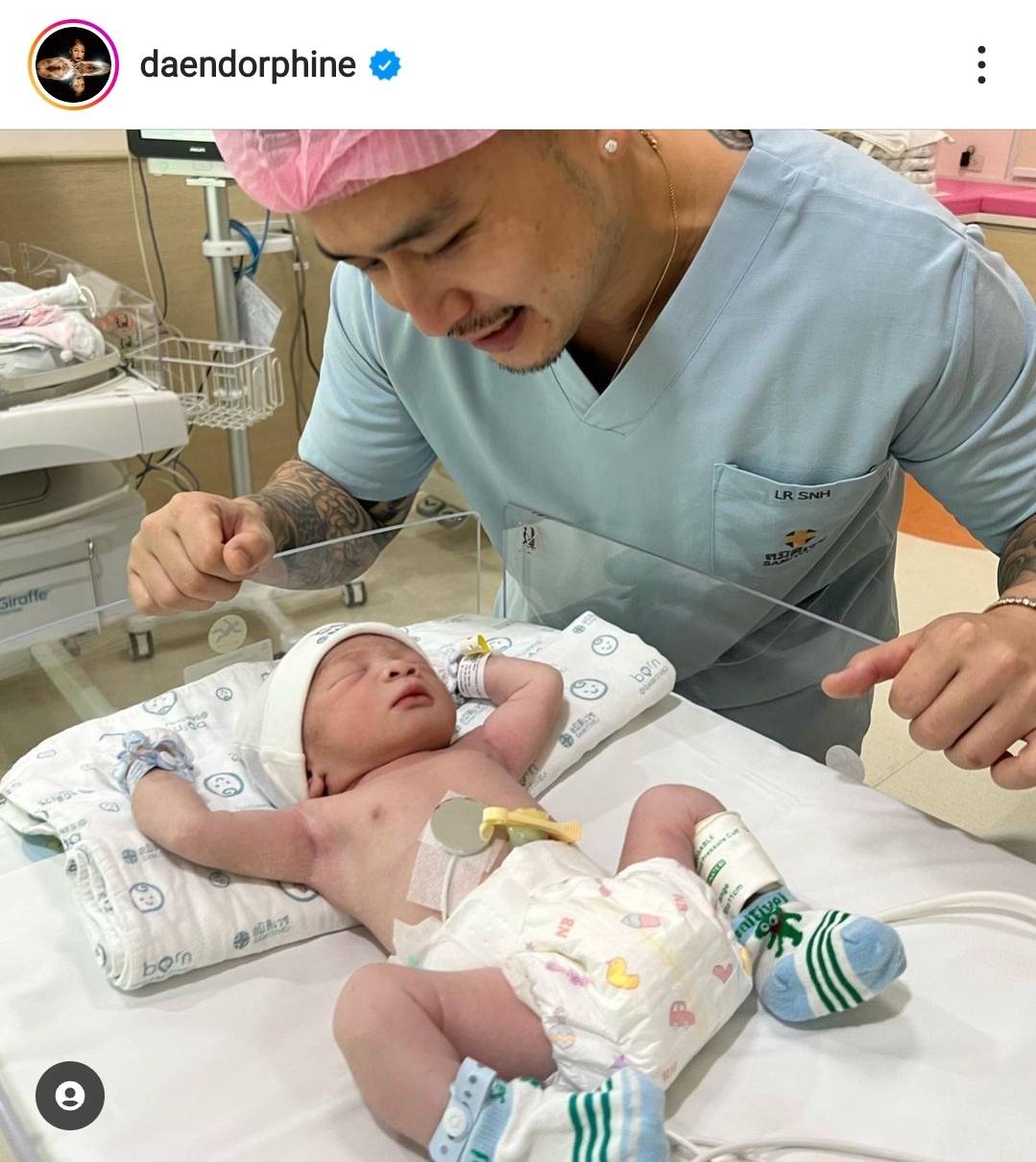 ดา เอ็นโดรฟิน เผยความหมายชื่อ น้องเดเมี่ยน พร้อมขอบคุณทุกคำอวยพร ดา เอ็นโดรฟิน เผยความหมายชื่อ น้องเดเมี่ยน พร้อมขอบคุณทุกคำอวยพร