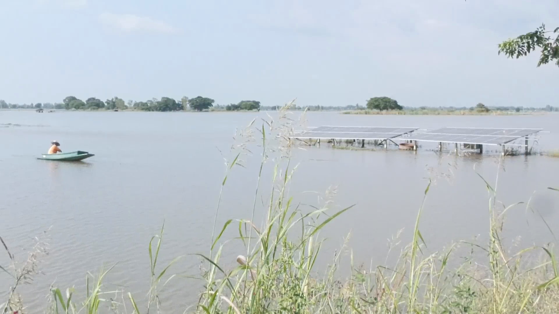 พิจิตรอ่วม! แม่น้ำยม-น่าน เอ่อท่วมบ้านเรือน เดือดร้อน 12 อำเภอ พิจิตรอ่วม! แม่น้ำยม-น่าน เอ่อท่วมบ้านเรือน เดือดร้อน 12 อำเภอ