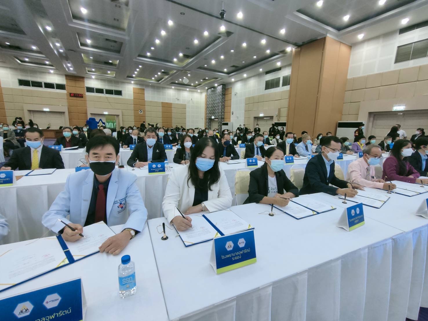 รมว.แรงงาน เปิดเวทีประชุมชี้แจงและพิธีลงนามสัญญาจ้างให้บริการทางการแพทย์