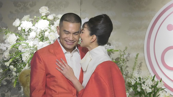 “แพนเค้ก-พี่หมี” เปิดใจหลังเข้าพิธีวิวาห์สุดอบอุ่น  (มีคลิป)