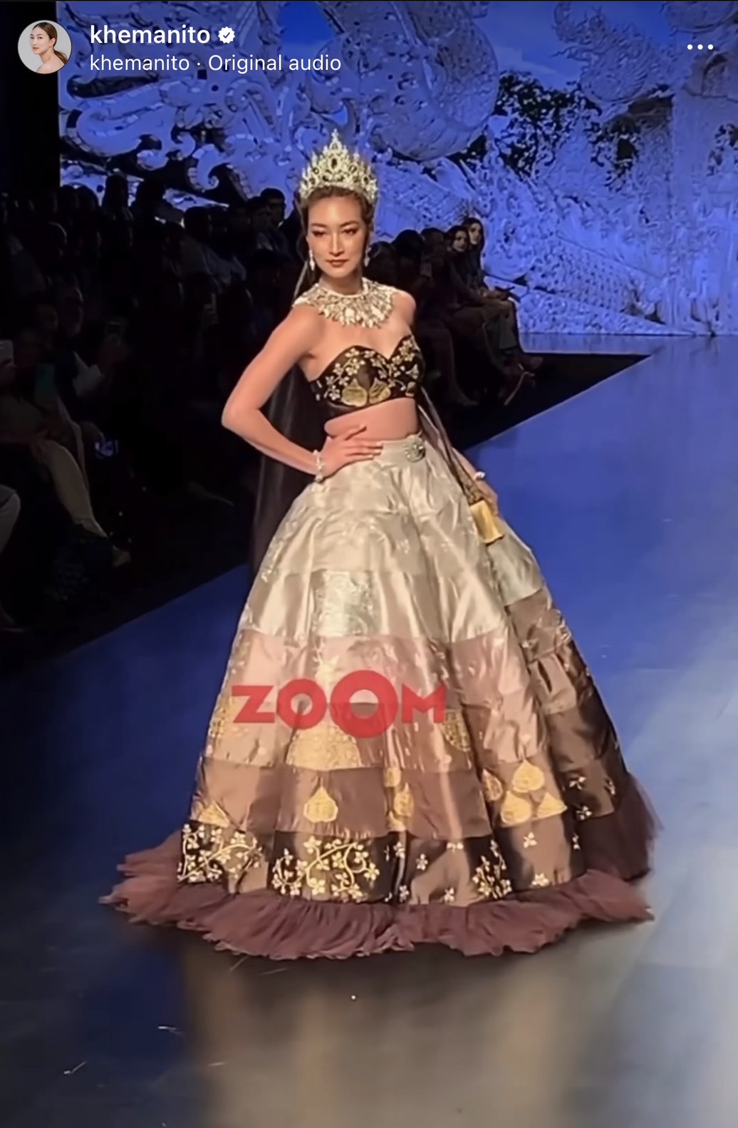 แพนเค้ก เขมนิจ ใส่ชุดผ้าไทย เดินแบบเวทีใหญ่ระดับโลก แพนเค้ก เขมนิจ ใส่ชุดผ้าไทย เดินแบบเวทีใหญ่ระดับโลก