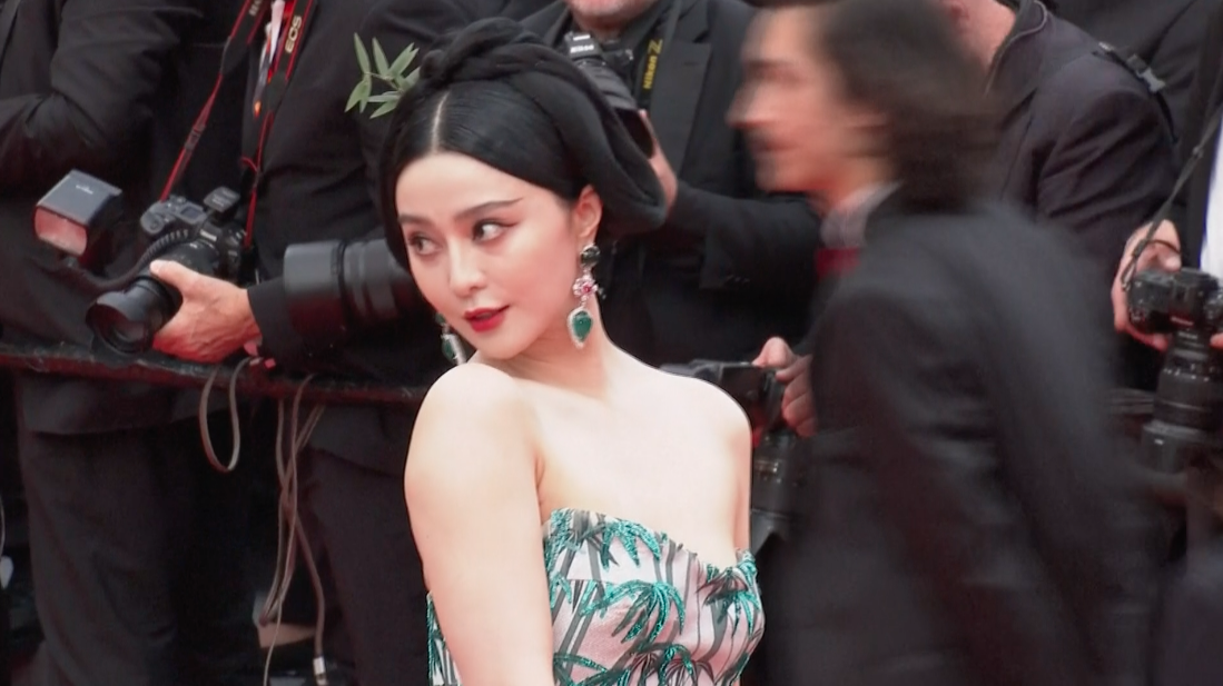 'ชมพู่ อารยา - ฟ่านปิงปิง'!! นำโผ Best Dress เมืองคานส์วันแรกของ Vogue Singapore