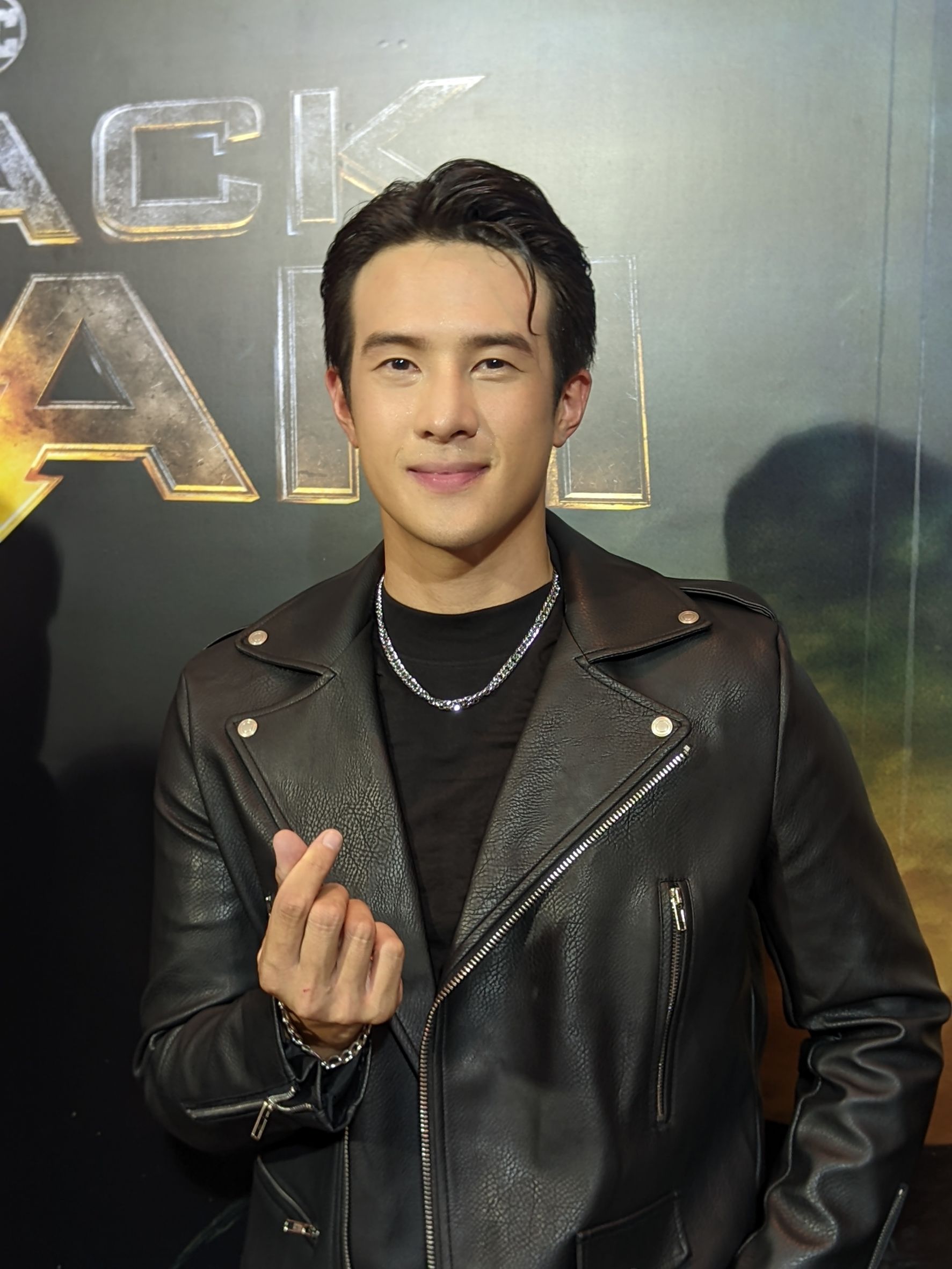 เจมส์ มาร์ กลับมารับงานอีเว้นท์อีกครั้ง พร้อมเผยเรื่องออกทริปกับ ณเดชน์ เจมส์ มาร์ กลับมารับงานอีเว้นท์อีกครั้ง พร้อมเผยเรื่องออกทริปกับ ณเดชน์