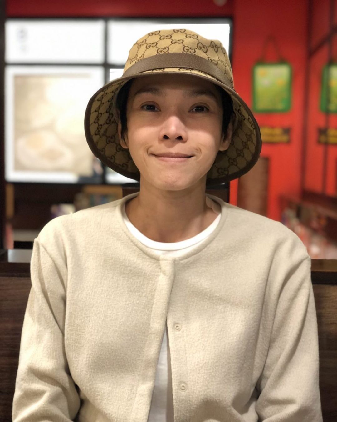 ยิ้มสู้!! นิ้ง กุลสตรี เข้าโรงพยาบาลอีกครั้งหลังติดเชื้อ อ่อนเพลีย