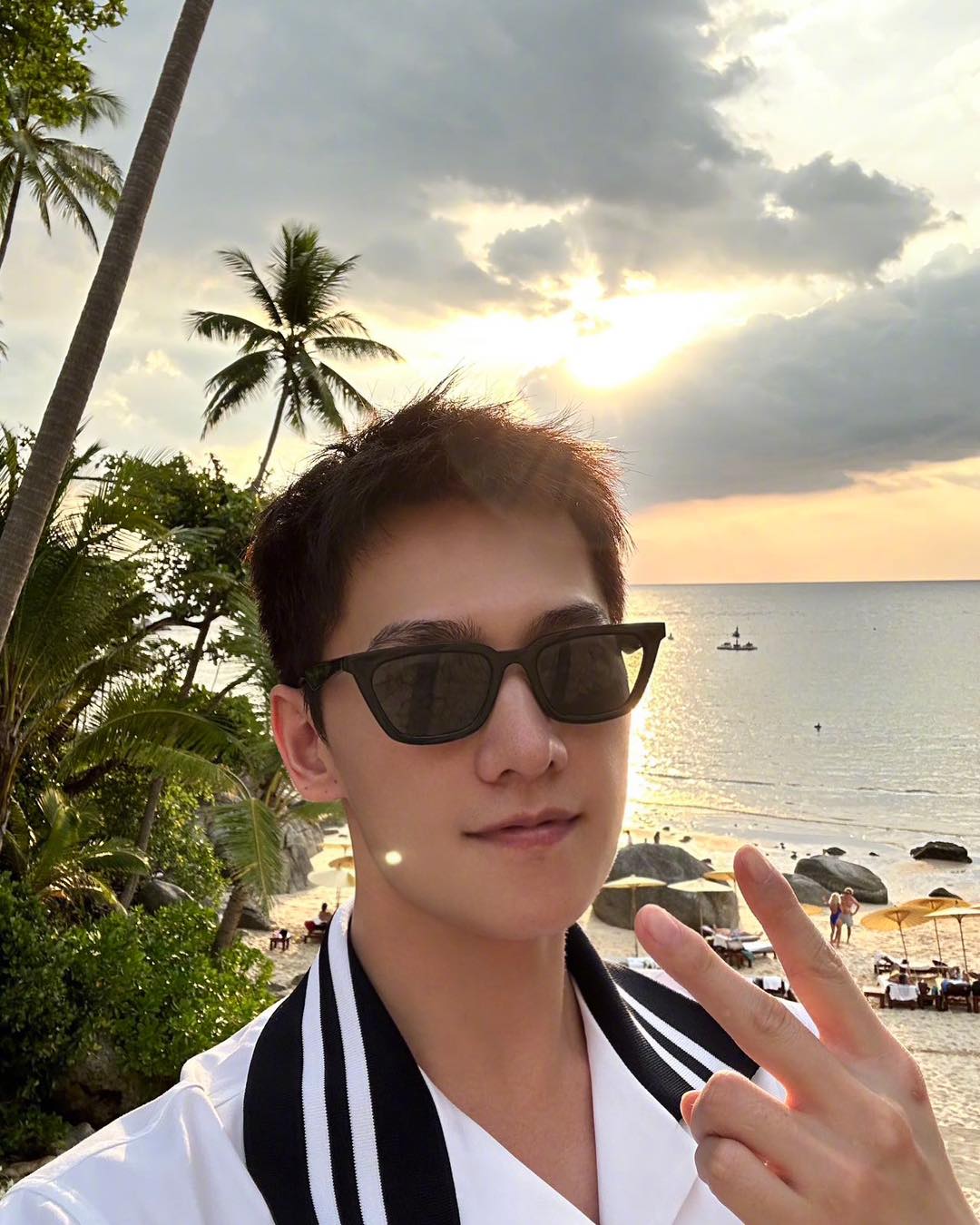 #ประเทศไทยมีหยางหยาง!! พระเอกซุปตาร์จีนลัดฟ้าเที่ยวตรุษจีนที่ภูเก็ต #ประเทศไทยมีหยางหยาง!! พระเอกซุปตาร์จีนลัดฟ้าเที่ยวตรุษจีนที่ภูเก็ต