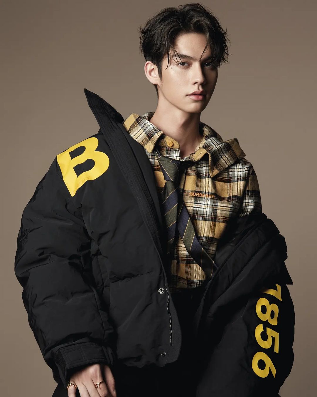 “ไบร์ท วชิรวิญช์” รับเสียเงิน 7.7 แสนกับแชร์ Forex-3D (มีคลิป)