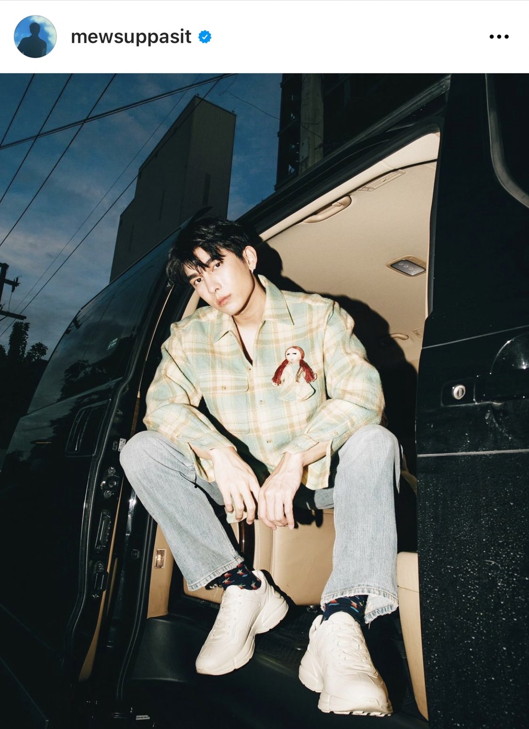 มิว ศุภศิษฏ์ ร่วมกับแฟนคลับ มอบถุงกำลังใจช่วยผู้ประสบภัยน้ำท่วม มิว ศุภศิษฏ์ ร่วมกับแฟนคลับ มอบถุงกำลังใจช่วยผู้ประสบภัยน้ำท่วม