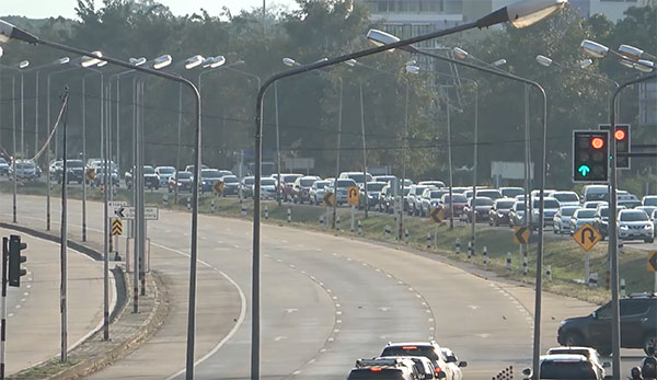 สายเหนือช่วงลำปางรถแน่น! ปชช.เดินทางเร่งกลับภูมิลำเนา