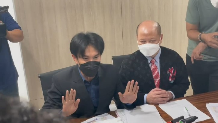 เดือด! ไม่เอาชื่อเสียงหากินกับใคร ต๊ะ บอยสเก๊าท์ ไม่รอ แอนนา หอบหลักฐานส่ง ตร. คดีหวยทิพย์