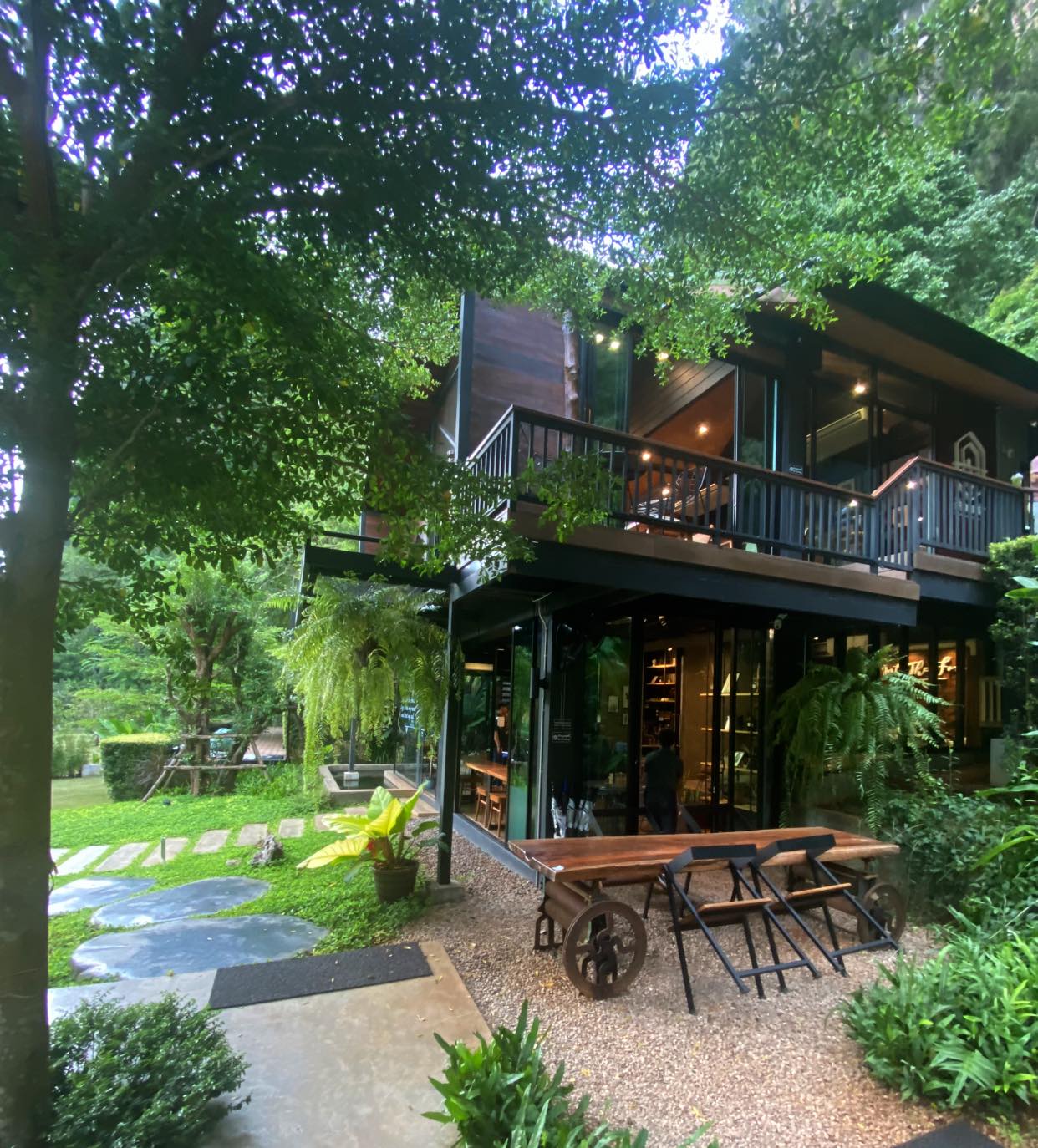 7 ร้านเด็ดกระบี่ ที่ต้องโดน อาหารอร่อย วิวสวย บรรยากาศดีน่านั่ง!