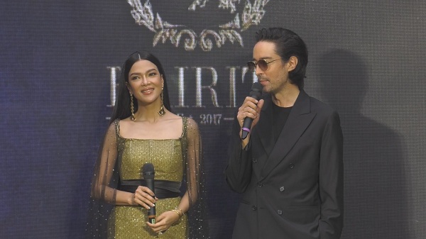 “ฮาน่า-ฮิวโก้” เปิดใจเส้นทางรัก 12 ปี ยังหอมหวานไม่เปลี่ยนแปลง (มีคลิป) “ฮาน่า-ฮิวโก้” เปิดใจเส้นทางรัก 12 ปี ยังหอมหวานไม่เปลี่ยนแปลง (มีคลิป)