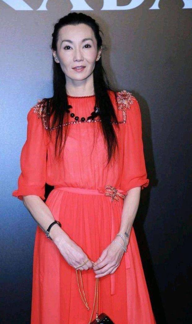 ยังคงผ่ายผอม!! แฟนๆ ห่วงใย ‘จางม่านอวี้’ นางเอกตัวแม่แห่งวงการบันเทิงจีน ยังคงผ่ายผอม!! แฟนๆ ห่วงใย ‘จางม่านอวี้’ นางเอกตัวแม่แห่งวงการบันเทิงจีน