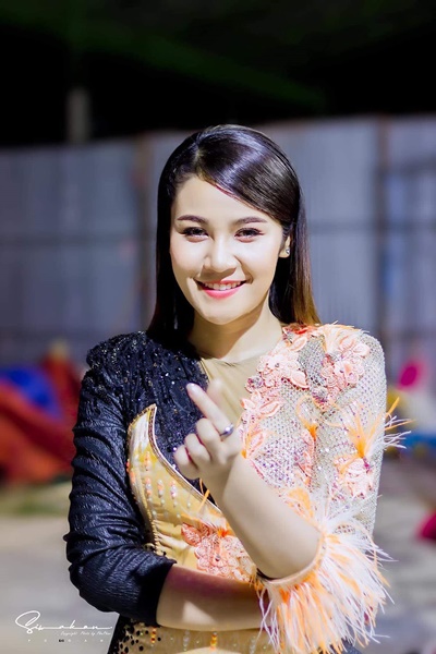 ใครเป็นใคร?! ย้อนดูรูปวัยเด็กของศิลปินคนดัง!! ใครเป็นใคร?! ย้อนดูรูปวัยเด็กของศิลปินคนดัง!!