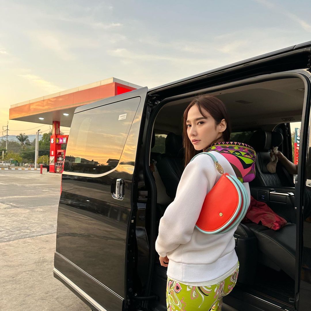 อั้ม พัชราภา ออกงานครั้งแรกเคลียร์เรื่องเลิก ไฮโซพก (มีคลิป)