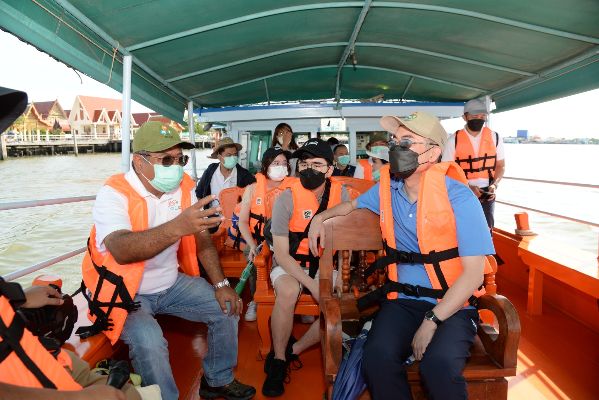 CEO ซีพีเอฟ  เยี่ยมชมความสำเร็จโครงการฟื้นฟูป่าชายเลน ต.บางหญ้าแพรก จ.สมุทรสาคร