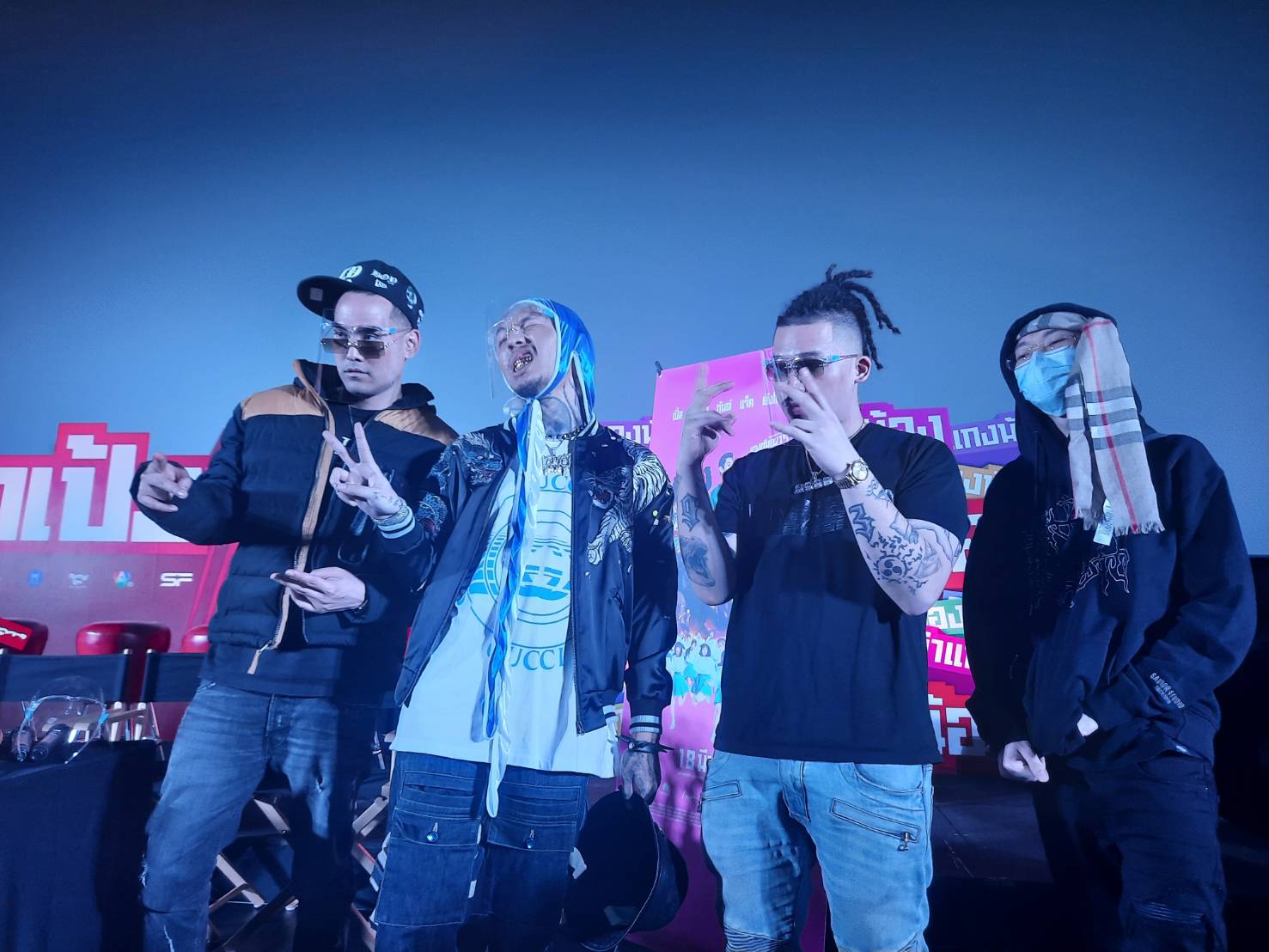 ออกหมายเรียก! แฟนสาวแร็ปเปอร์ดัง หลังโดนแจ้งความข้อหาจัดหาหญิงสาวให้ 