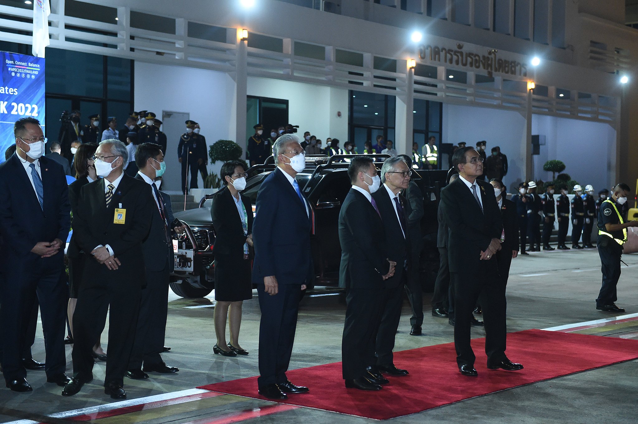 ประมวลภาพ นายกรัฐมนตรี ส่งเสด็จมกุฎราชกุมารแห่งซาอุฯ  