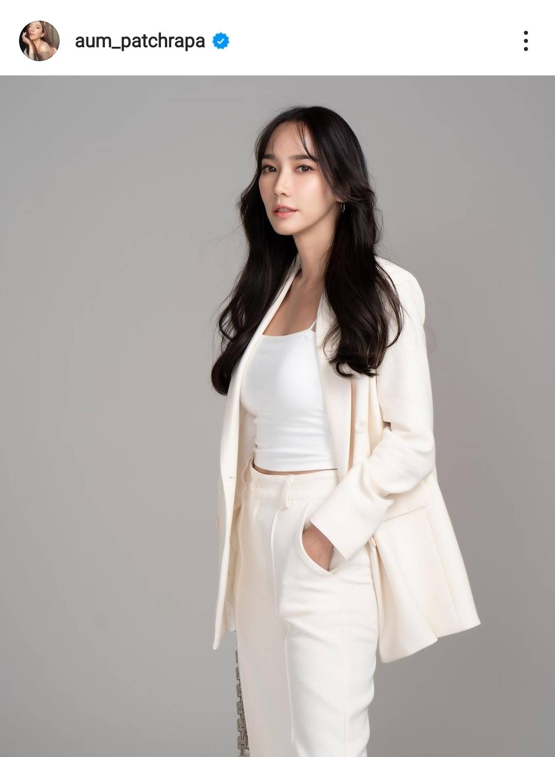 อั้ม พัชราภา มอบเงินให้ช่างภาพที่ตามถ่ายมาตั้งแต่เข้าวงการ เพื่อนำเงินไปรักษาอาการป่วย อั้ม พัชราภา มอบเงินให้ช่างภาพที่ตามถ่ายมาตั้งแต่เข้าวงการ เพื่อนำเงินไปรักษาอาการป่วย