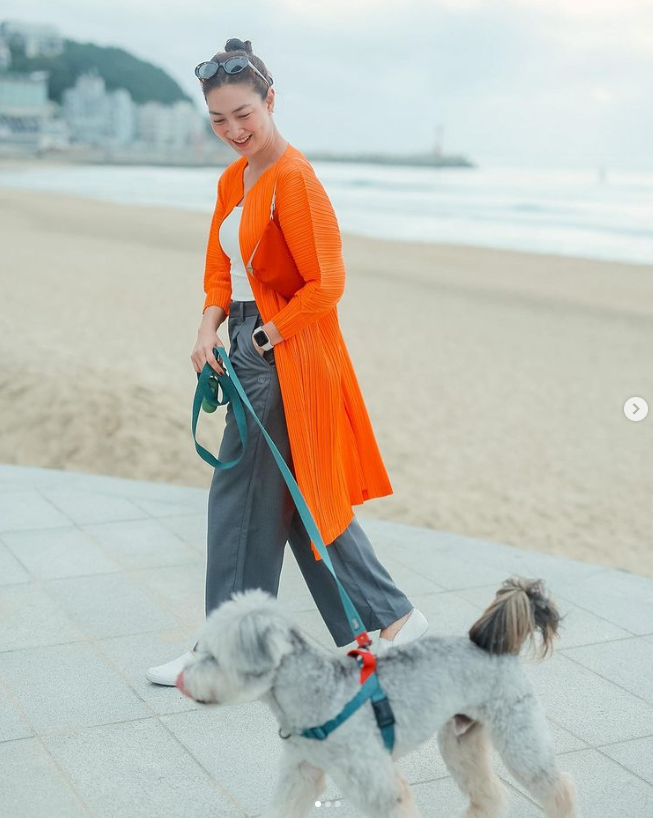 แอฟ ทักษอร นำทัพ นักแสดงจากหนัง มายาพิศวง ร่วมงานเทศกาลภาพยนตร์นานาชาติปูซาน แอฟ ทักษอร นำทัพ นักแสดงจากหนัง มายาพิศวง ร่วมงานเทศกาลภาพยนตร์นานาชาติปูซาน