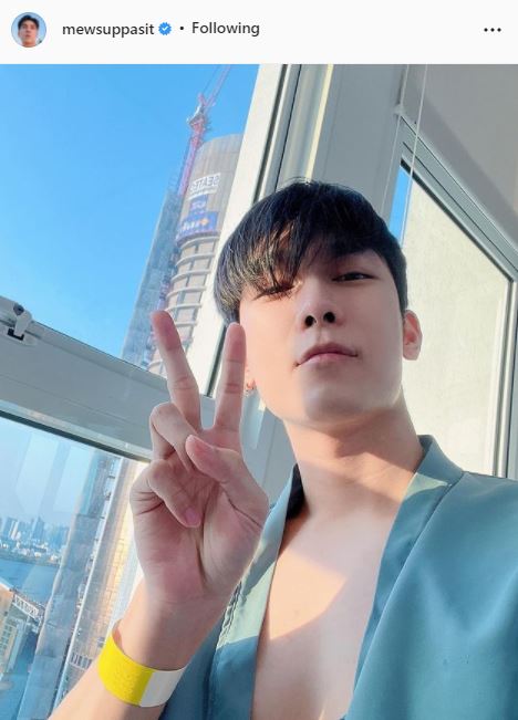 แฟนๆให้กำลังใจ มิว ศุภศิษฏ์ หลังติดโควิด19 ส่ง #GetwellsoonMEW ขึ้นเทรนด์อันดับ1