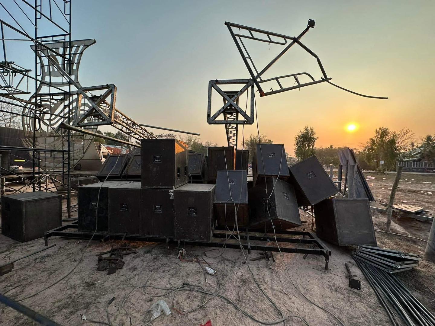 นก พงศกร ขอบคุณทุกกำลังใจ พร้อมเผยสาเหตุลำโพงถล่มพังยับ นก พงศกร ขอบคุณทุกกำลังใจ พร้อมเผยสาเหตุลำโพงถล่มพังยับ