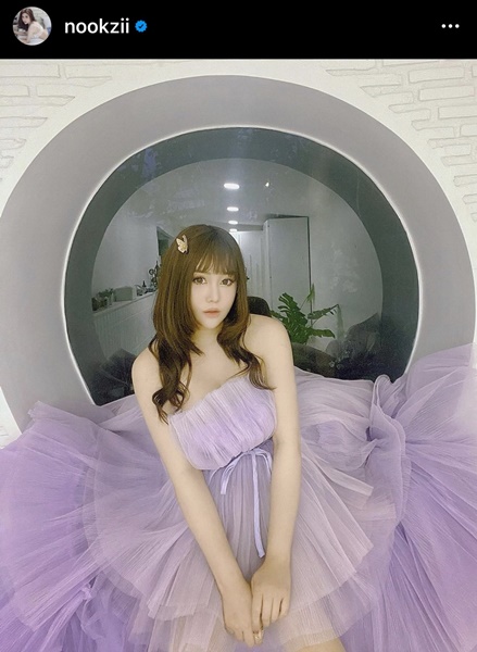 นุ๊กซี่ เผยประสบการณ์ให้คีโม พร้อมฉีดวัคซีนเข็ม 2 หลับยาว 2 วัน!! นุ๊กซี่ เผยประสบการณ์ให้คีโม พร้อมฉีดวัคซีนเข็ม 2 หลับยาว 2 วัน!!