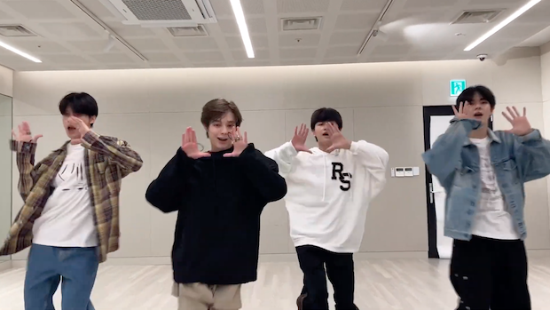 สุดเอ็นดู!! 'ยอร์ช ยงศิลป์’ และ Trainee A ทำชาเลนจ์เต้นเพลงใหม่ BLACKPINK สุดเอ็นดู!! 'ยอร์ช ยงศิลป์’ และ Trainee A ทำชาเลนจ์เต้นเพลงใหม่ BLACKPINK