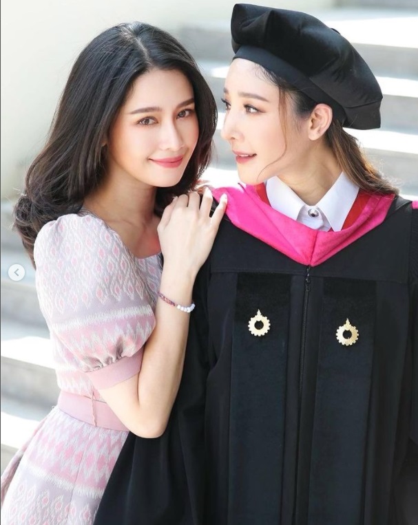 เปิดประวัติ โม อมีนา ที่ใครๆ ก็บอกว่าควรมี เพื่อน แบบนี้อยู่ในชีวิต เปิดประวัติ โม อมีนา ที่ใครๆ ก็บอกว่าควรมี เพื่อน แบบนี้อยู่ในชีวิต