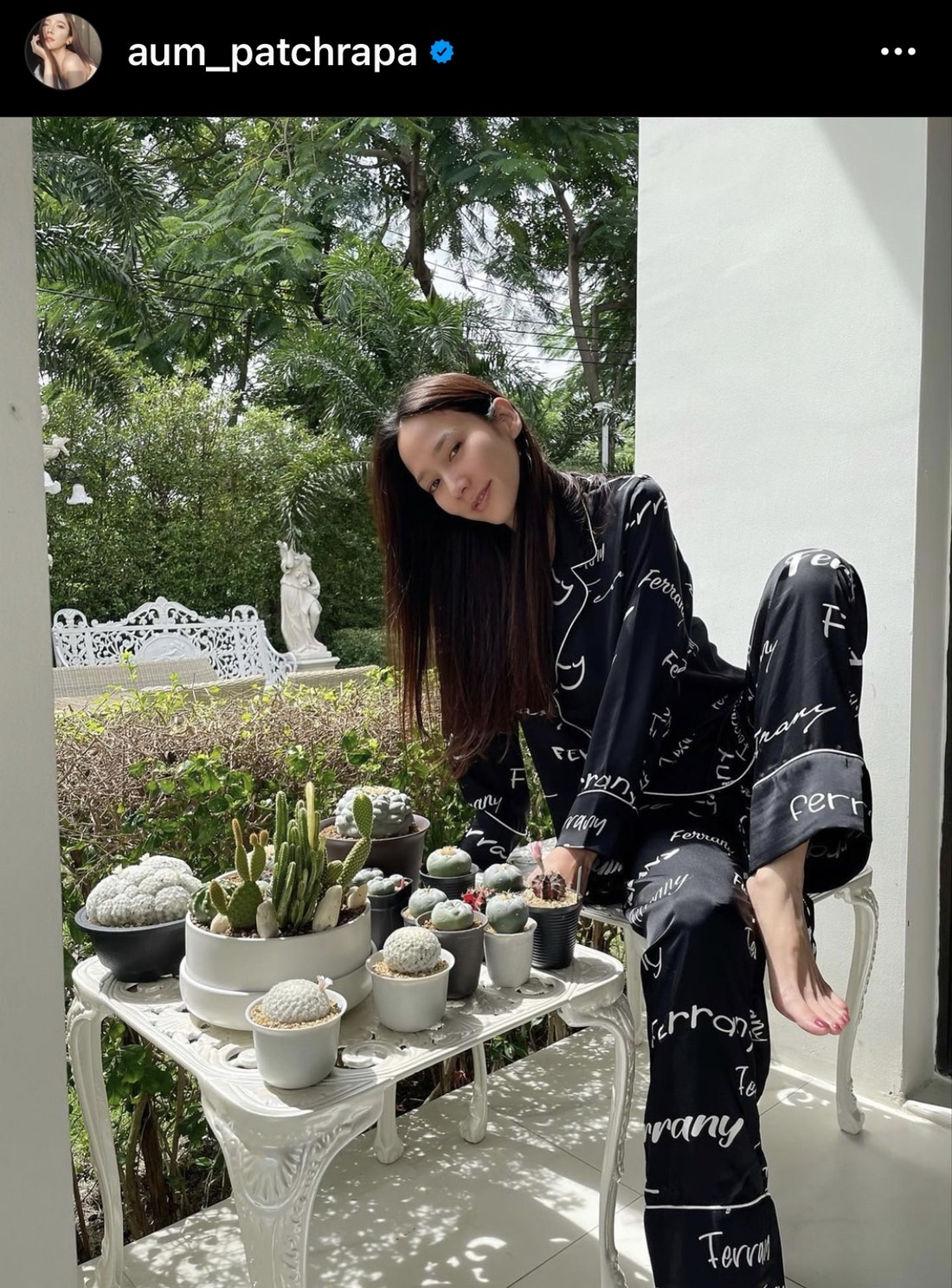 อั้ม ยังไม่คิดเรื่องแต่ง ไฮโซพก พ่อแม่ไม่เร่ง! แย้มราคาต้นกระบองเพชร 250,000 บาท อั้ม ยังไม่คิดเรื่องแต่ง ไฮโซพก พ่อแม่ไม่เร่ง! แย้มราคาต้นกระบองเพชร 250,000 บาท