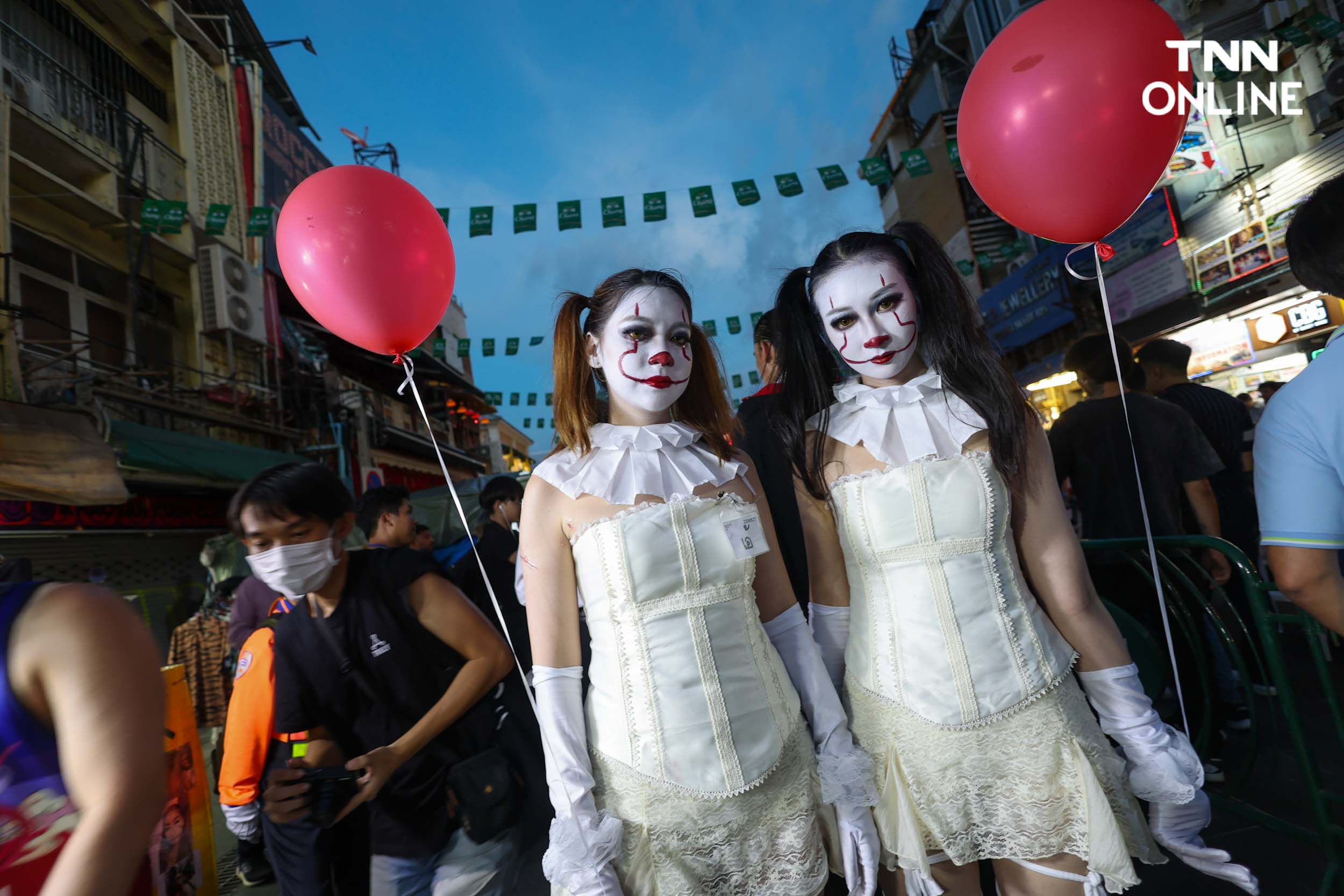 สวยหรือสยอง ขบวนภูตผีเทศกาลฮาโลวีนถนนข้าวสาร สวยหรือสยอง ขบวนภูตผีเทศกาลฮาโลวีนถนนข้าวสาร