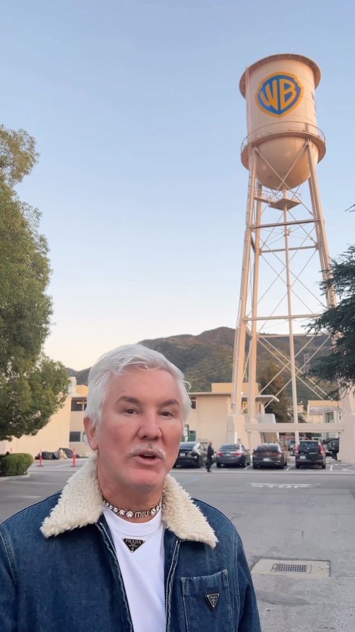 ลูกสาว “Baz Luhrmann” ปกป้องพ่อหลังโดนโจมตีว่าเป็นเกย์