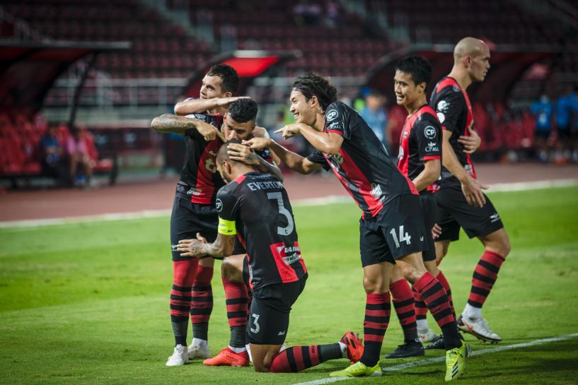 ช้างขาวเตรียมกลับบ้านเก่า! 'ทรูบียู' ร้อนแรงรัวถล่ม 'ตราด' 5-0