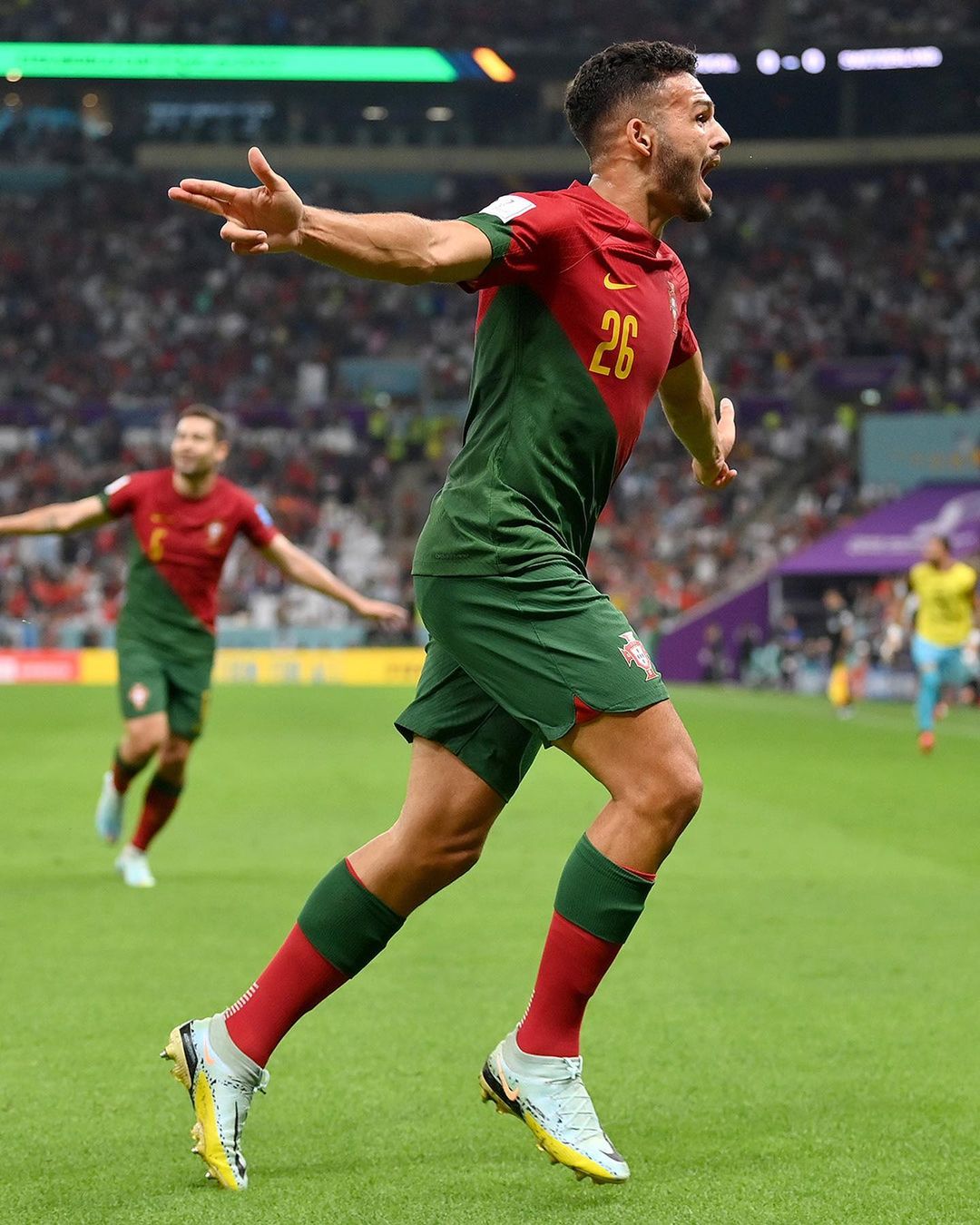 “เกรท-นิกกี้-ก้อย” ร่วมเฮ!! ‘โมร็อกโก’ ดวลจุดโทษชนะ ‘สเปน’ เข้ารอบ 8 ทีมฟุตบอลโลกครั้งแรก “เกรท-นิกกี้-ก้อย” ร่วมเฮ!! ‘โมร็อกโก’ ดวลจุดโทษชนะ ‘สเปน’ เข้ารอบ 8 ทีมฟุตบอลโลกครั้งแรก