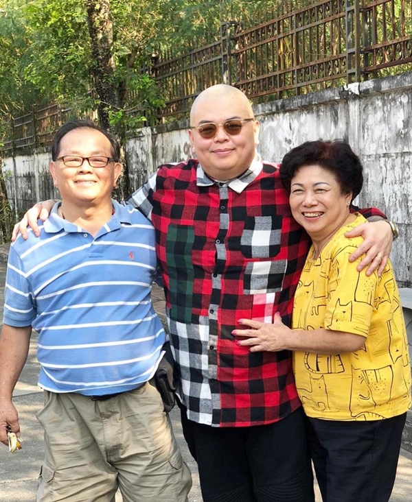 นานา โพสต์ข่าวเศร้า พ่อดีเจบุดด้า เสียชีวิตจากโควิด-19 นานา โพสต์ข่าวเศร้า พ่อดีเจบุดด้า เสียชีวิตจากโควิด-19