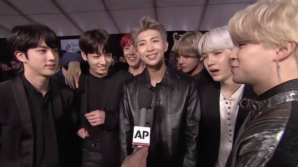 เป็นเรื่องอีกแล้ว!! ดีเจเยอรมันเทียบวง “BTS” กับโควิด-19