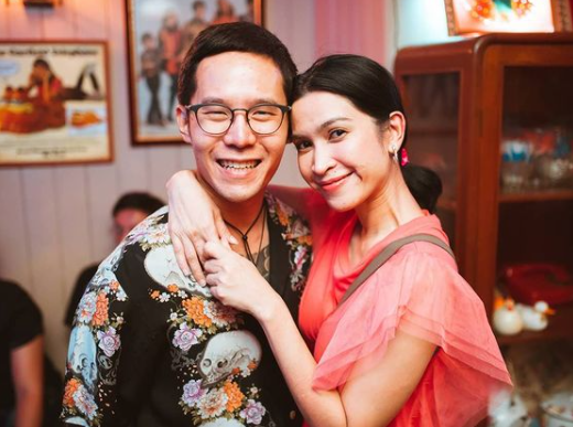 “อี๊ฟ” เผย “ต้อย เศรษฐา” เชื้อลงปอดแต่ไม่กระทบมะเร็ง (มีคลิป)