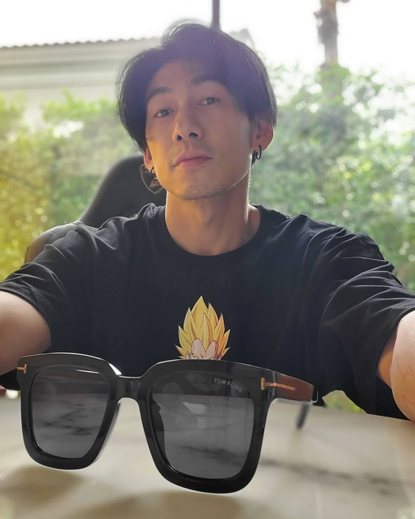 เคลียร์จบแล้ว!! เพชรจ้า ออกโรงชี้แจง ประเด็นโยงข่าวมั่ว!! เคลียร์จบแล้ว!! เพชรจ้า ออกโรงชี้แจง ประเด็นโยงข่าวมั่ว!!