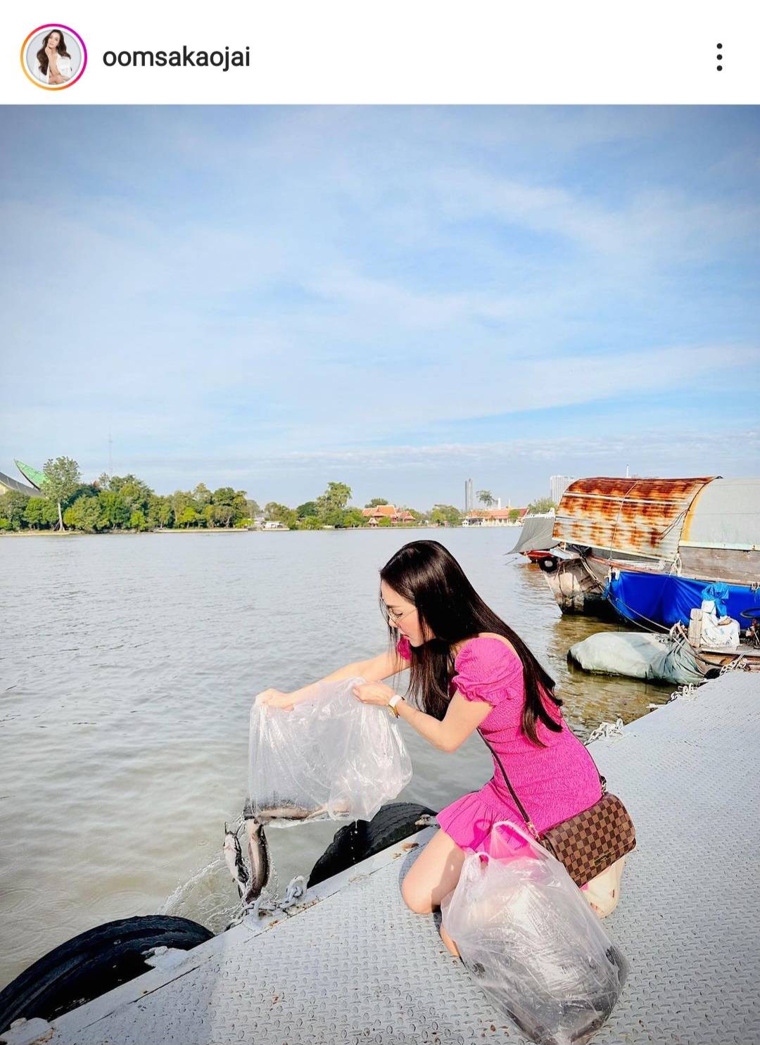 อ๋อม สกาวใจ โพสต์ขอโทษ หลังมีดราม่าปล่อยปลาดุกลงแม่น้ำ อ๋อม สกาวใจ โพสต์ขอโทษ หลังมีดราม่าปล่อยปลาดุกลงแม่น้ำ