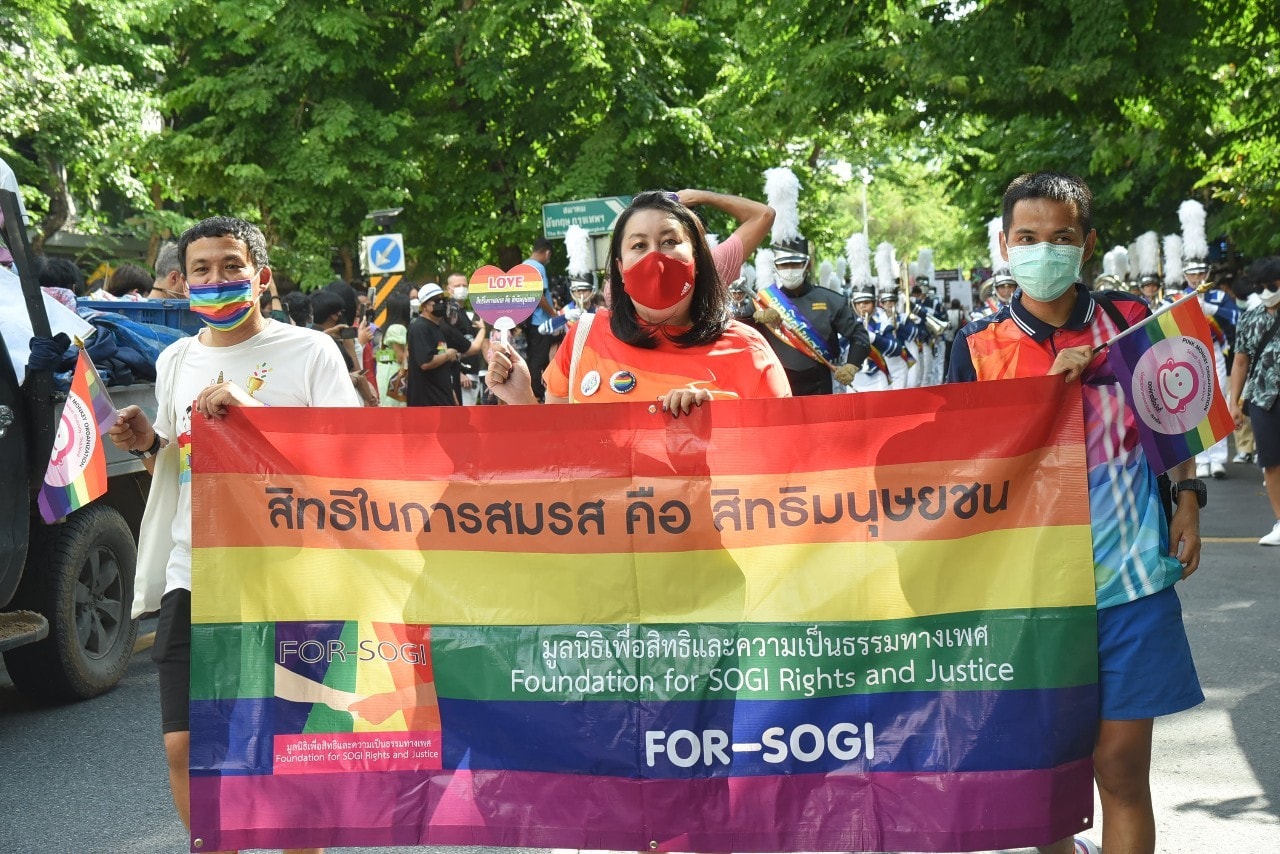 Pride Month ชัชชาติ ร่วมขบวนไพรด์พาเหรด ยอมรับความแตกต่าง แต่ไม่แตกแยก