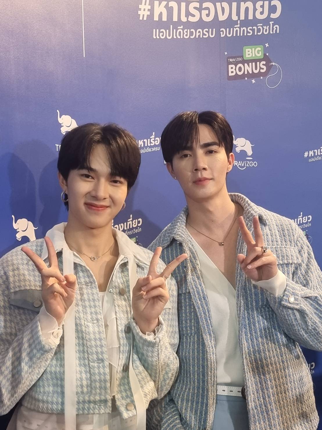 ซี - นุนิว เล่าโมเมนต์ควงคู่ดูคอนเสิร์ต BLACKPINK ซี - นุนิว เล่าโมเมนต์ควงคู่ดูคอนเสิร์ต BLACKPINK