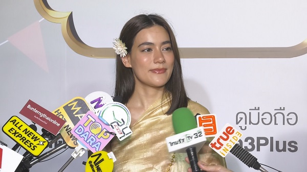 คิมเบอร์ลี่ เผยเตรียมช่วงไว้ให้แฟนคลับในงานแต่ง (มีคลิป) คิมเบอร์ลี่ เผยเตรียมช่วงไว้ให้แฟนคลับในงานแต่ง (มีคลิป)