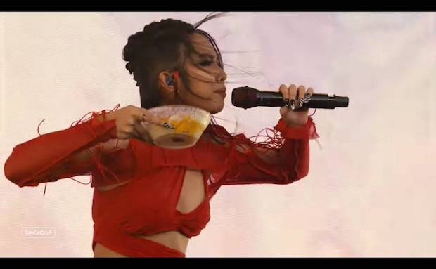 ปังไม่หยุด! คำค้นหา Mango sticky rice พุ่งแรง หลัง มิลลิ โชว์บนเวที Coachella ปังไม่หยุด! คำค้นหา Mango sticky rice พุ่งแรง หลัง มิลลิ โชว์บนเวที Coachella