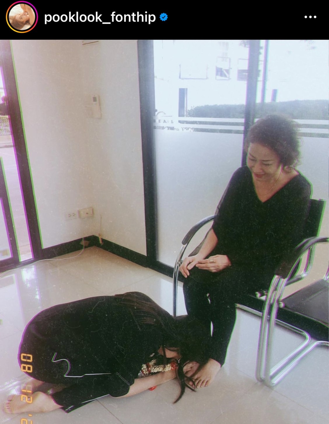 ปุ๊กลุก โพสต์ครบรอบ 1 ปี ที่จากกัน คิดถึงแม่จับหัวใจ... 