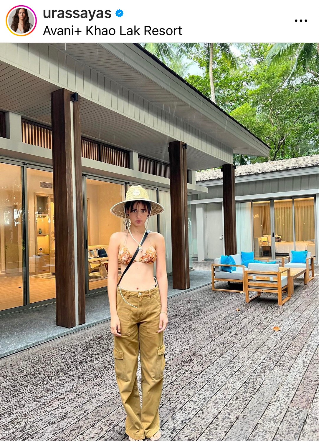 ญาญ่า อุรัสยา อวดลุคแซ่บริมชายหาด ทำคอมเมนต์ไฟลุก!! 