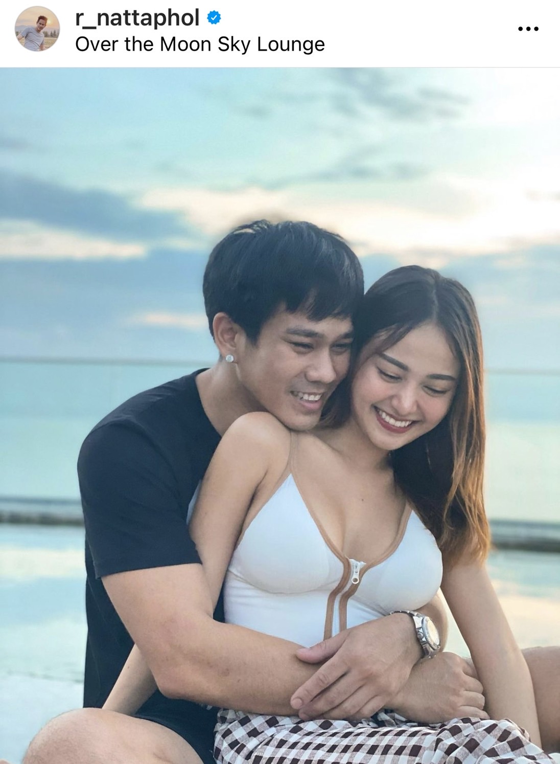 สุดระทึก!! อาร์ อาณัตพล ยางระเบิดบนทางด่วน ทำรถสะบัดถึง 2 รอบ