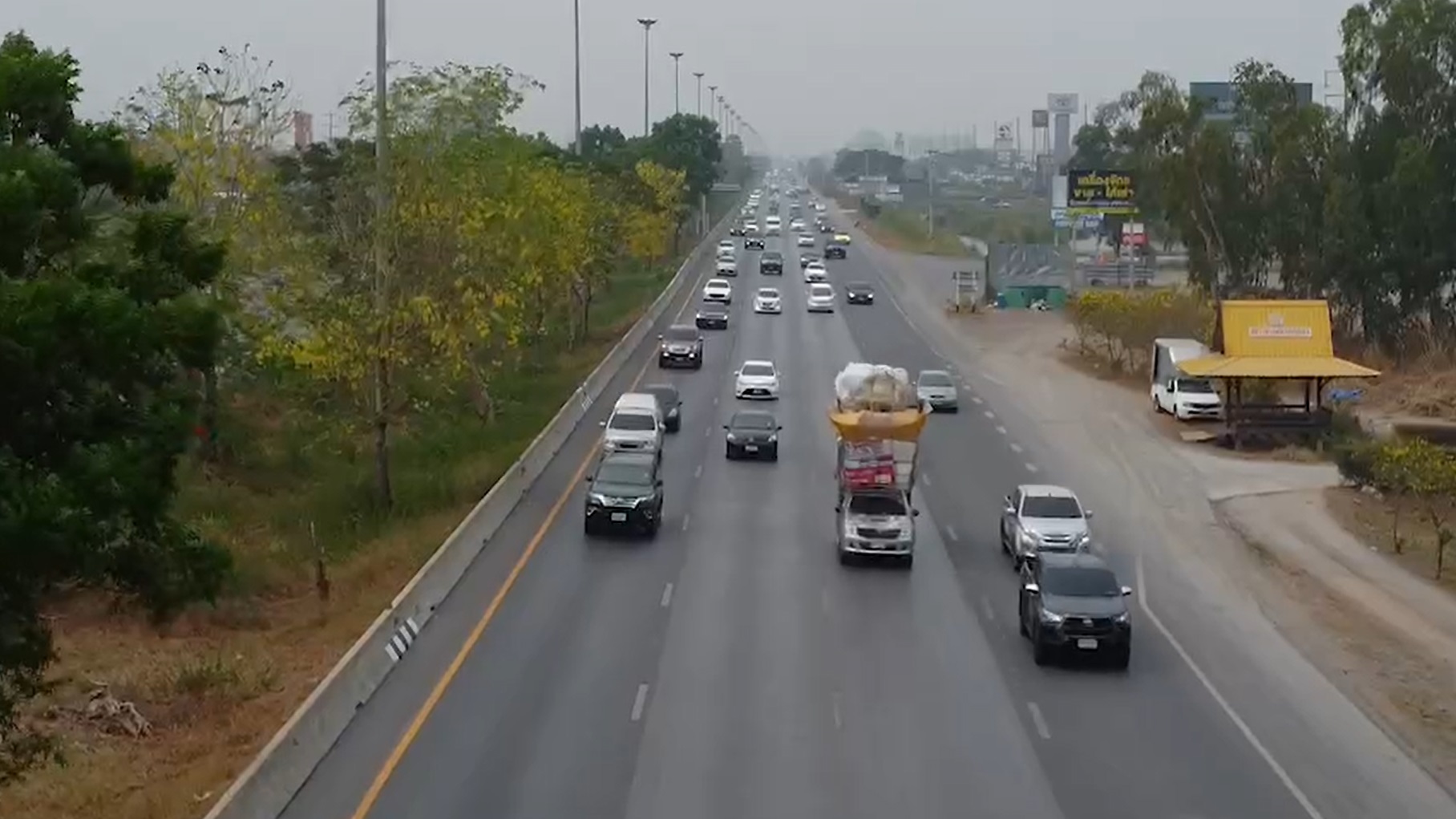 เช็กจราจรล่าสุด ถนนมิตรภาพ ติดหนึบ ต้องเปิดช่องทางพิเศษระบายรถ