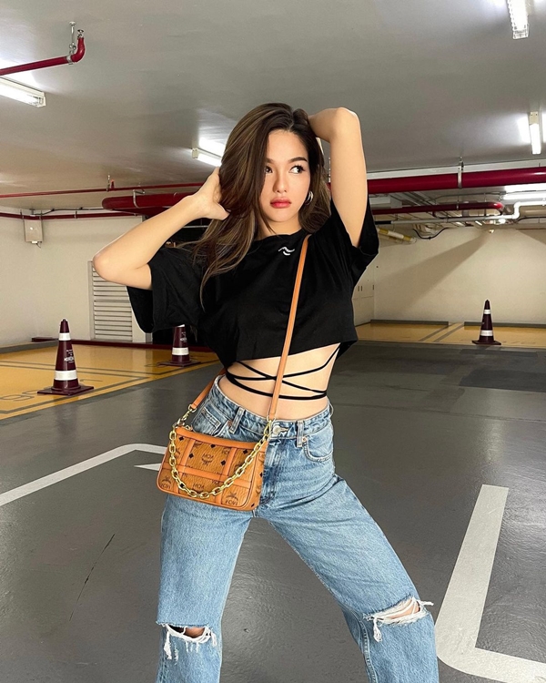 ทับทิม เดอะเฟซ ตอบแล้ว!! หลังโดนถามความสัมพันธ์แฟนหนุ่มกับ กวาง เดอะเฟซ ทับทิม เดอะเฟซ ตอบแล้ว!! หลังโดนถามความสัมพันธ์แฟนหนุ่มกับ กวาง เดอะเฟซ