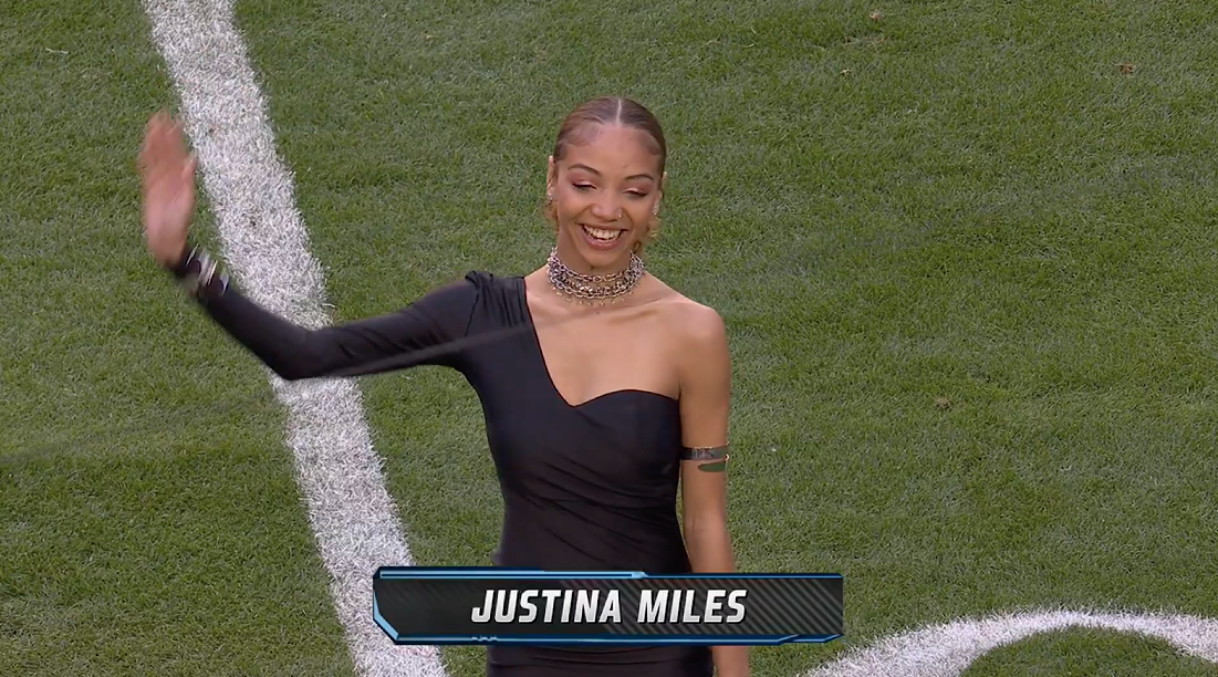 สีสัน Super Bowl!! 'Chris Stapleton-Babyface' ร้องเพลงเปิดฉากการแข่งขัน สีสัน Super Bowl!! 'Chris Stapleton-Babyface' ร้องเพลงเปิดฉากการแข่งขัน