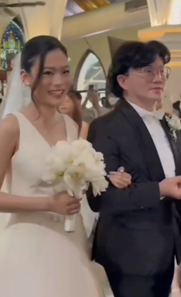 ก้อง ปิยะ  ชี้สาเหตุ เจอาร์ ลูกสาว ผัดไท เลือกตนเองทำหน้าที่พ่อในงานวิวาห์