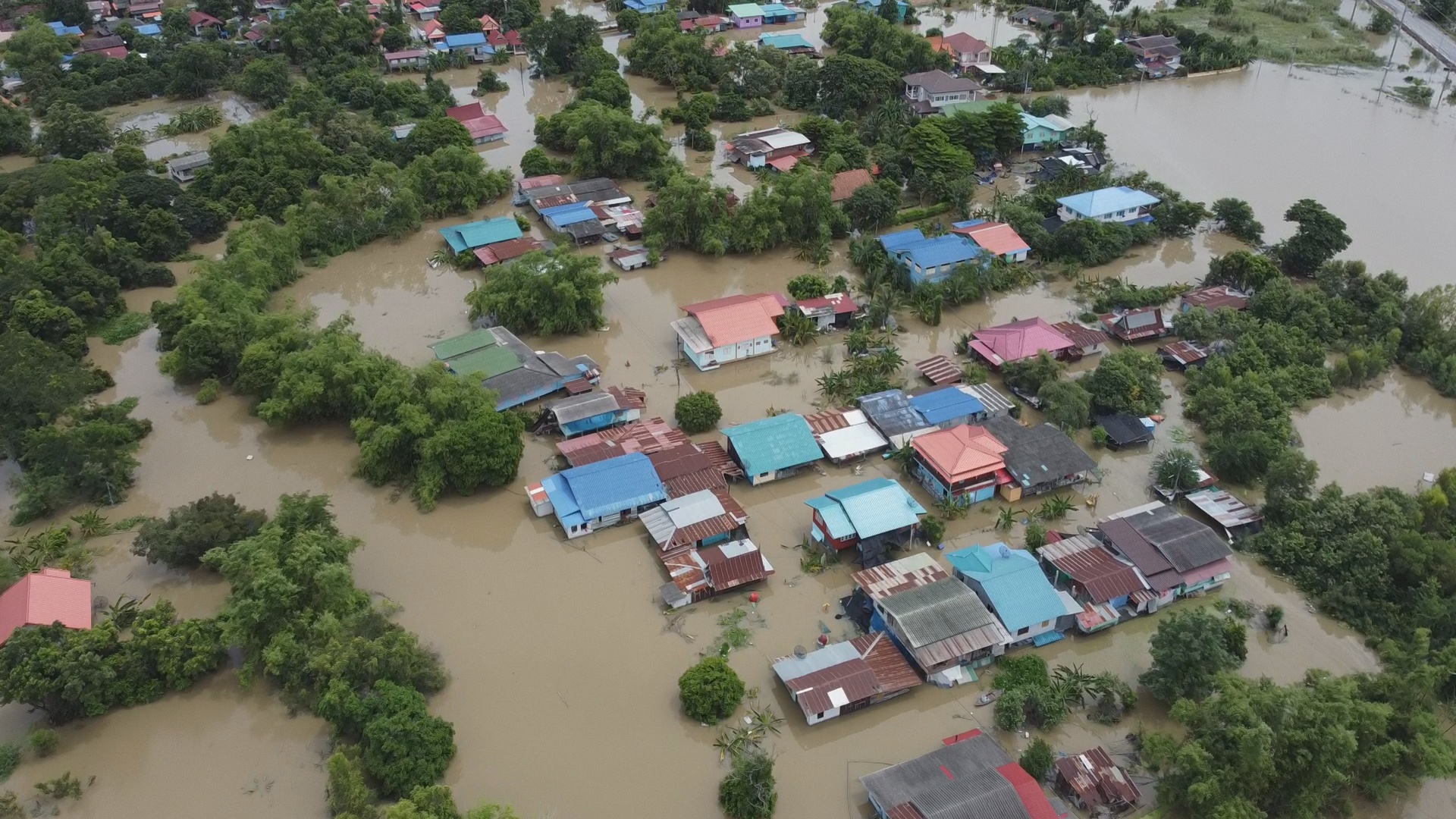 น้ำท่วมอยุธยา ยังหนัก 10 อำเภอ แม่น้ำน้อยเพิ่มสูงท่วมหลายชุมชนอำเภอเสนา